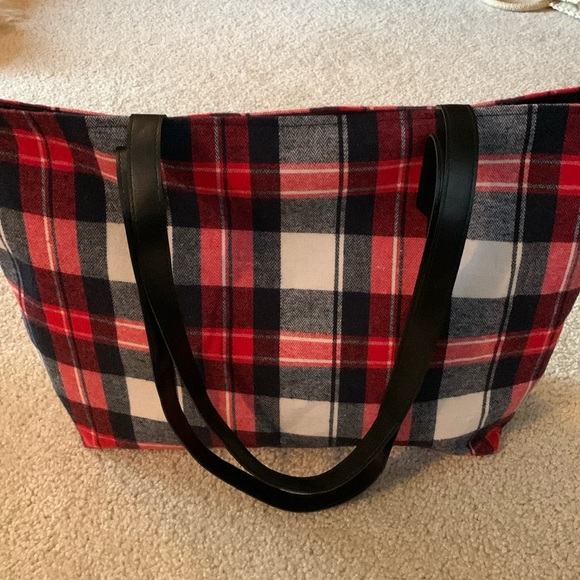 Yankee Candle Handbags - Yankee Candle Festive Plaid - Red, White & Dark Blue Tote Bag - NWOT